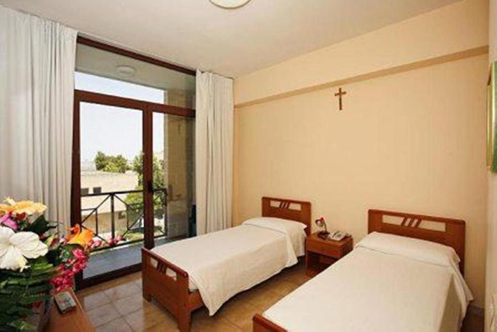 Casa Pastor Bonus Hotel Lecce Room photo