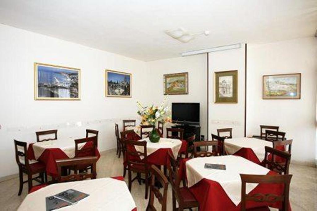 Casa Pastor Bonus Hotel Lecce Exterior photo